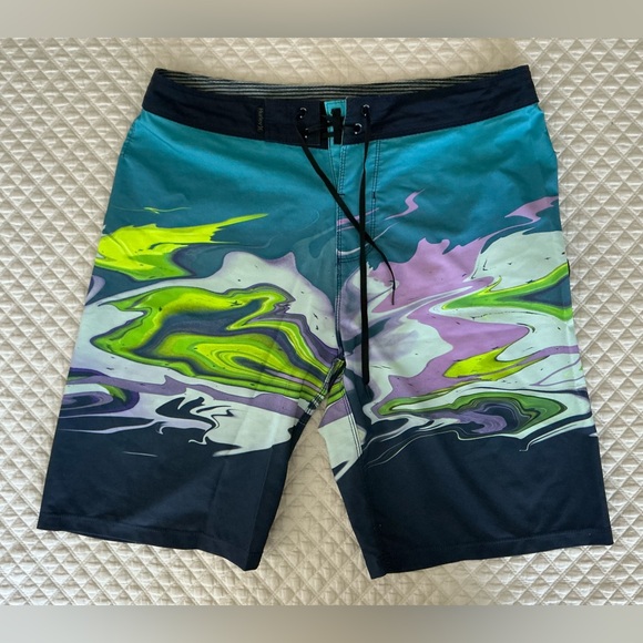 Hurley Multicolor Wave Board Shorts - Picture 1 of 3